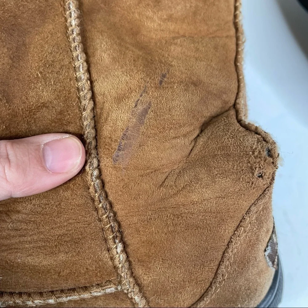 Ugg Ultimate Cuff Shearling Boots‎ Size 6